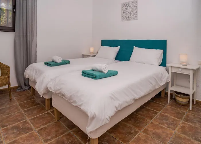 Roja Villa