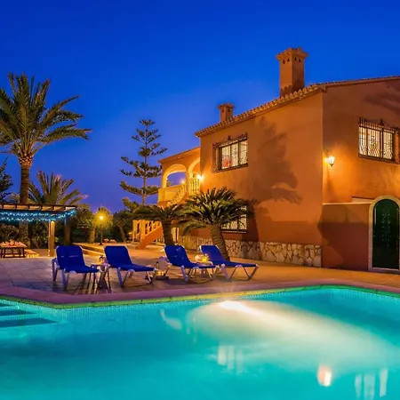 Roja Villa